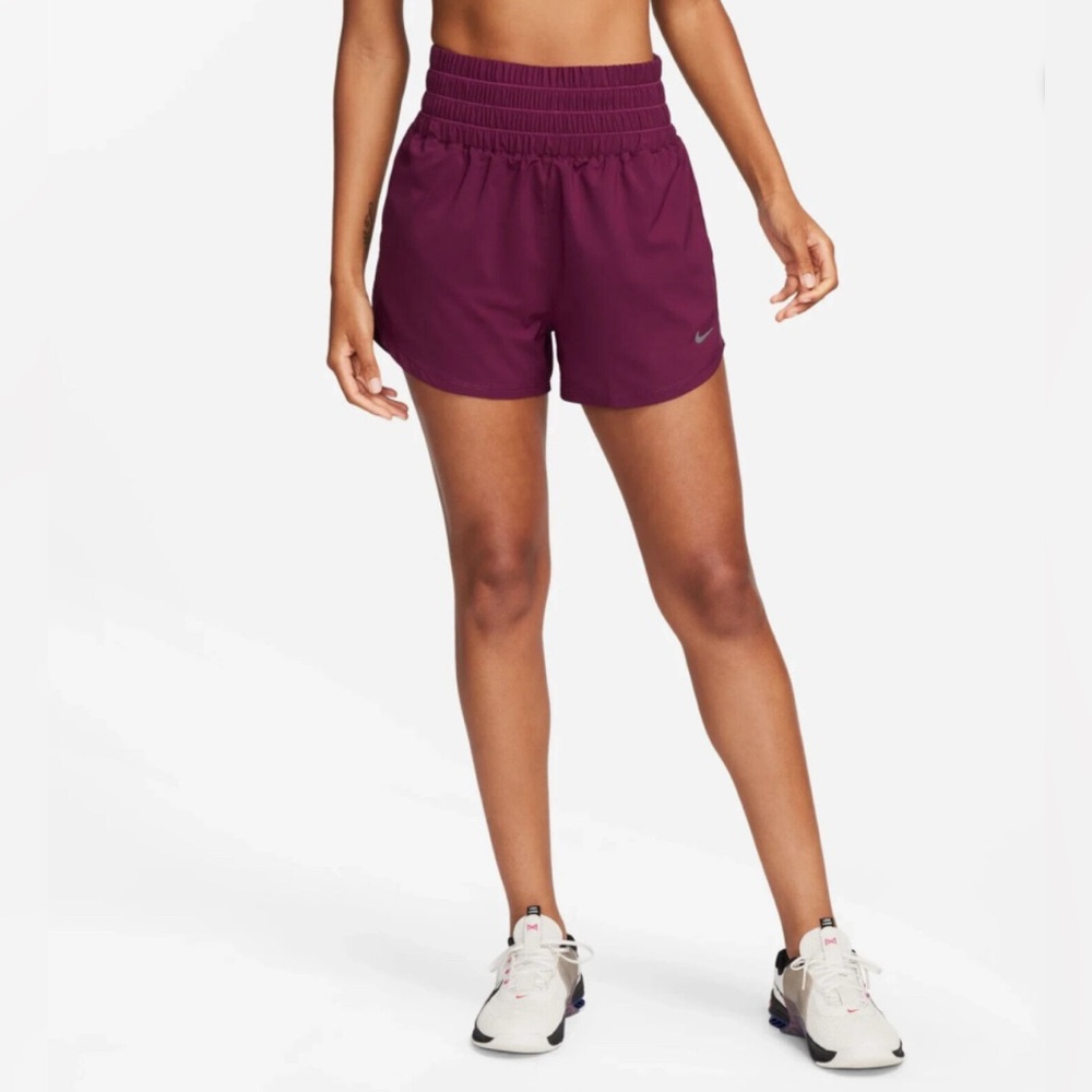 Nike Women's Dri-FIT Ultra High-Waisted 3" Brief-Lined Shorts